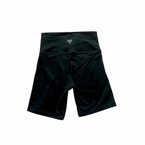 Aritzia TNA Biker Shorts: Hold-it Atmosphere Hi-Rise 7” Short. High waisted SzS